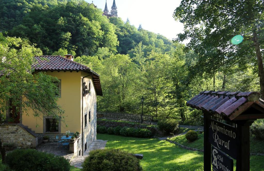 Pensjonat Casa Aspron Covadonga Zewnętrze zdjęcie